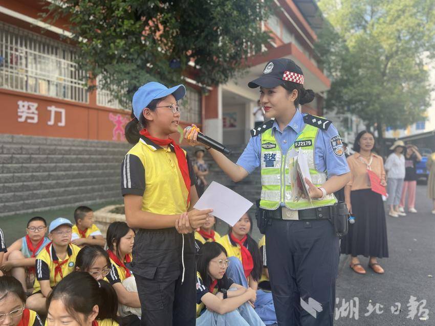 奔驰上线娱乐亚洲第一品牌